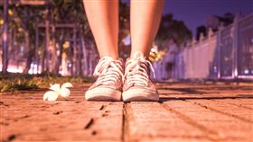 同性戀,爸爸,騎,房間髒亂,碎念,娶,歧視,爆廢公社