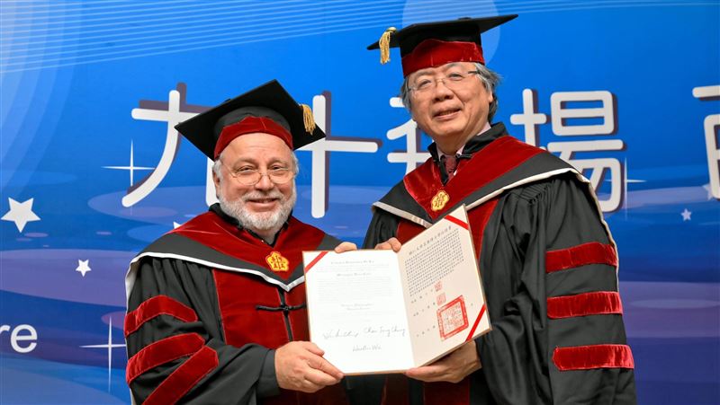 義大利上智大學校長　獲輔大哲學博士