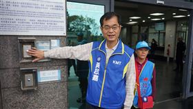 黃啟嘉,不滿媒體,上報,棄黃保傅,未擴大渲染(圖/中央社)