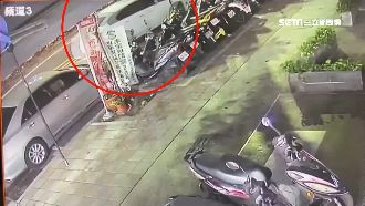 獨／4嫌擄人被警攔停圍捕　居民嚇壞