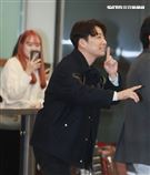 以「月薪嬌妻｣演員身分爆紅星野源，飛抵台北會粉絲。（記者邱榮吉/攝影）