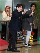 以「月薪嬌妻｣演員身分爆紅星野源，飛抵台北會粉絲。（記者邱榮吉/攝影）