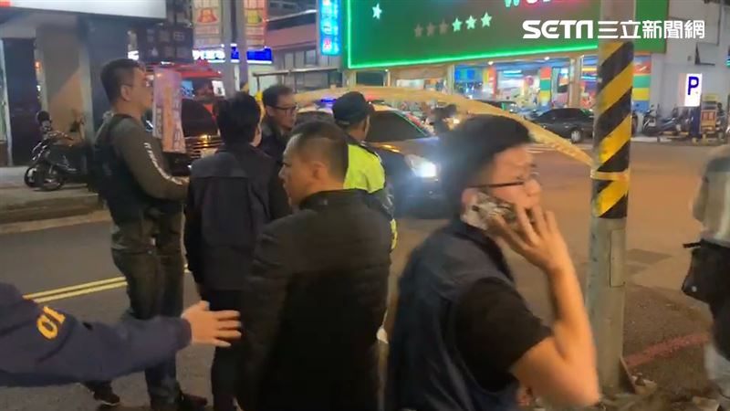 炸彈客持槍頂腦門　攻堅曾停火一小時