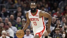 ▲哈登（James Harden）連2場比賽投進10顆三分球，得分破50分。（圖／美聯社／達志影像）