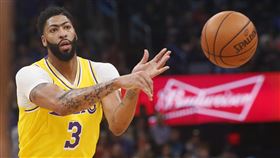 ▲『一眉』戴維斯（Anthony Davis）攻下33分10籃板，湖人客場13連勝。（圖／美聯社／達志影像）