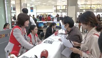 堅守第一線擋怒火！遠航地勤怕做白工