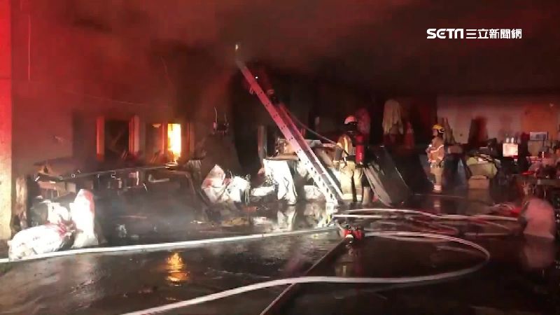 佛堂暗夜惡火奪7命　消防員摔落受傷