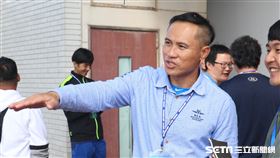 ▲鄭兆行驚訝洪一中離開待了16年的桃猿。（圖／記者黃泓哲攝影）