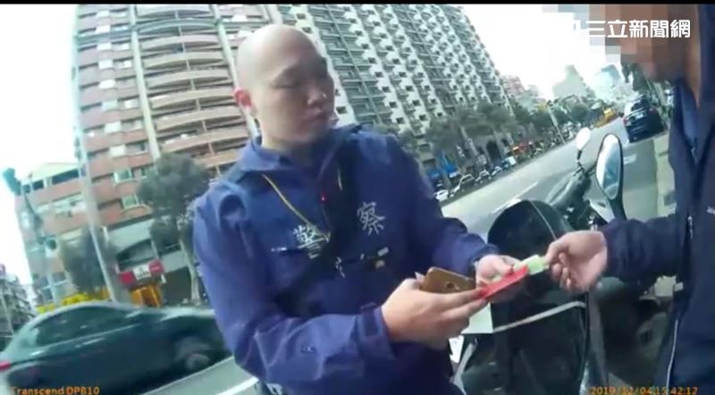 男當車手被逮裝傻　警罵：你就是犯罪