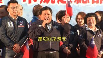 綠營砍到見骨卻合作　顏轟國民黨憨慢