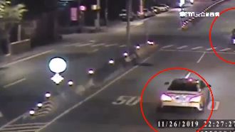 停車糾紛爆衝突！惡鄰衝撞機車釀兩傷