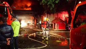 屏東,火警,工廠,鐵皮屋,焦屍,獨居女（圖／翻攝畫面）