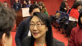 王雪紅回應香港TVB傳股權變動香港無線電視台TVB傳出股權變動，宏達電董事長王雪紅恐慘賠退場；王雪紅16日出席活動受訪低調表示，此事應該去問陳文琦（台灣TVBS董事長、王雪紅夫婿）。中央社記者吳家豪攝 108年12月16日