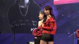 許淑華性感露香肩！蔡英文變DJ力挺