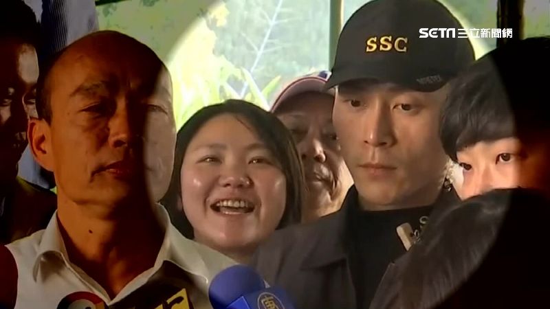 女議員同框特勤吳彥祖！燦笑：快拍照