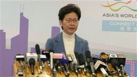 林鄭月娥：港府當前工作仍是止暴制亂到北京述職的香港特首林鄭月娥16日晚間舉行記者會時強調，當前港府的工作重任仍然是止暴制亂。中央社記者周慧盈北京攝　108年12月16日