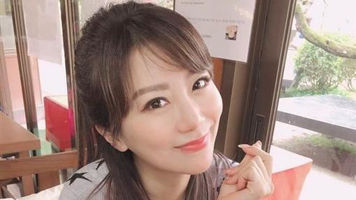 43歲佩甄婚姻危機？網驚：變一個人