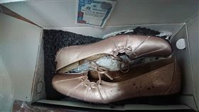 婚鞋,環保鞋底,人妻,16年,婚禮,回憶,瀝青,爆怨公社