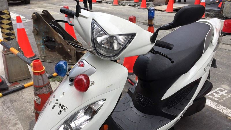 警不爽遲到被唸　爆長官公務車買便當