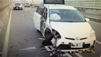 吸笑氣自撞！2片「血滴子」驚險噴射