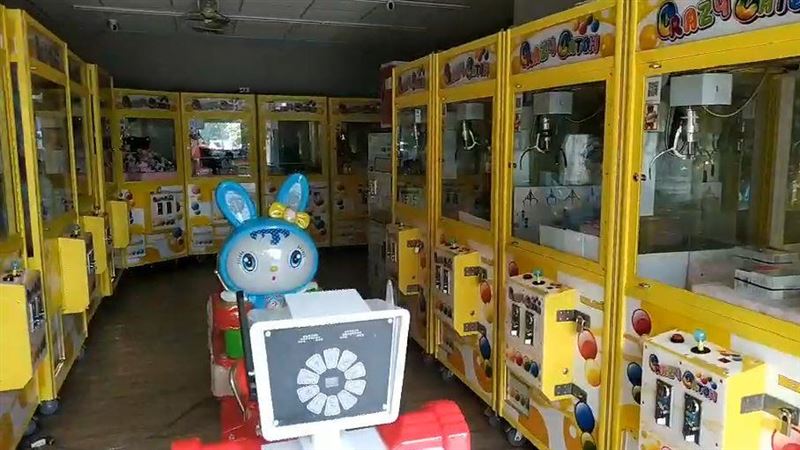 娃娃機神釣手？男偷打「密技」遭提告