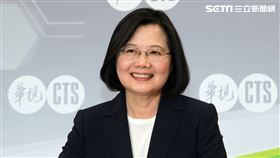 蔡英文在政見會中強調，要選一個2020最強的人選帶領民進黨。（記者邱榮吉/攝影）