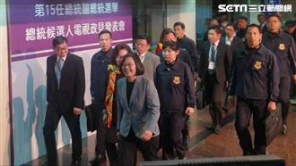 新／不看讀稿機？蔡英文談政績秀自信