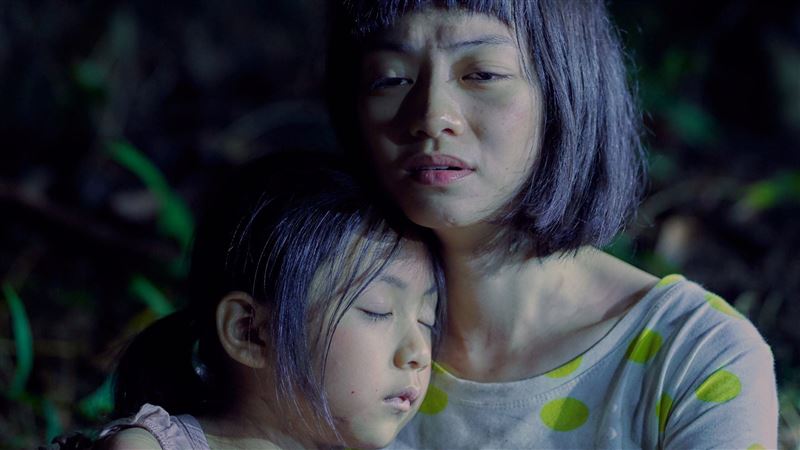 帶5歲女市場討生活…單親媽意外惹禍