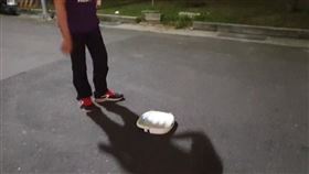 掃地機器人,偷溜,網友,台南,翻攝臉書爆廢公社