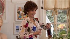 奧斯卡影后珍芳達（圖）透露，她曾試圖在2016年美國總統川普當選後，安排包括女星潘蜜拉安德森在內的一群「美麗、性感、傑出」環保人士與川普會面，說服他對付全球暖化問題。（圖取自twitter.com/Janefonda）