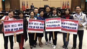 苗栗縣,未刪縣府預算,曾玟學,臉書貼文,引起公憤(圖/中央社)