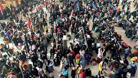 中國,春運,中國官方,增加運力,大遷徙(圖/中新社提供)中央社