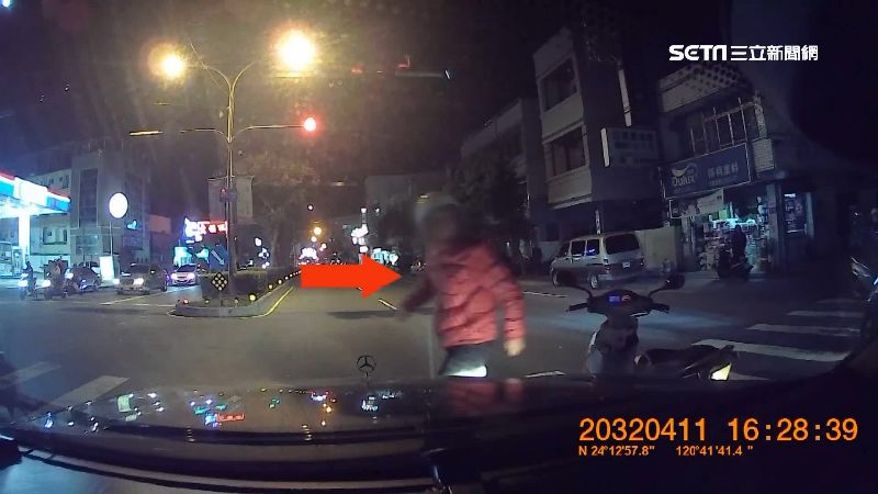 目擊糾紛竟惹禍上身！男莫名遭攔毆傷