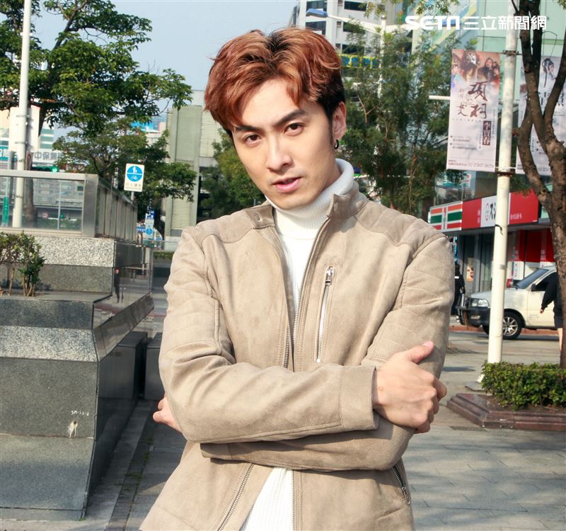 張雁名三立新聞網專訪。（記者邱榮吉/攝影）