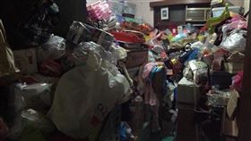 有「囤物狂」家人怎辦？他曝家中慘況…網驚呆勸：快看醫生（圖／翻攝自爆怨公社）