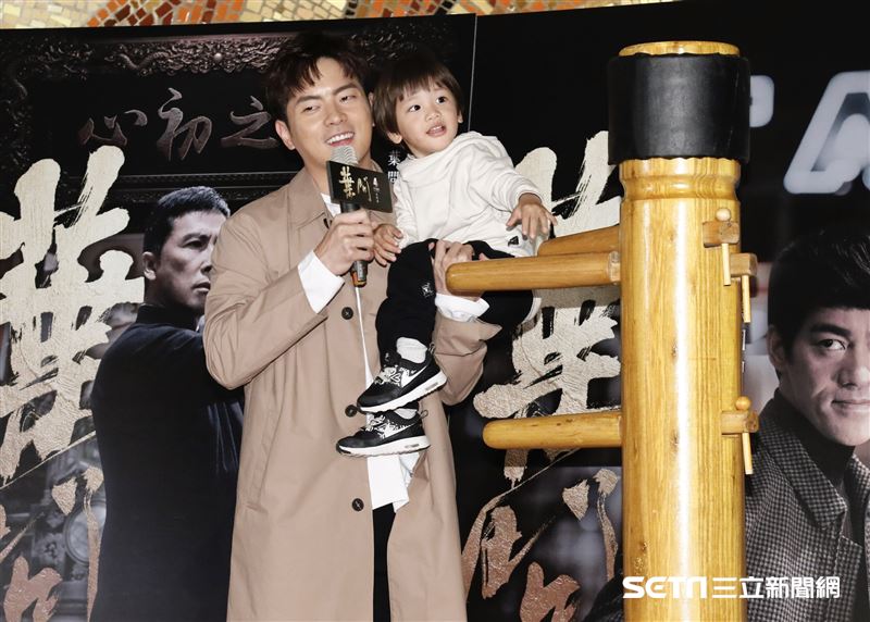 宥勝攜兒子剴剴出席電影《葉問4：完結篇》詠春精神傳承活動。（圖／記者林聖凱攝影）