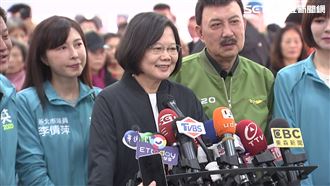 邱毅稱「不算女性」　蔡英文霸氣回擊