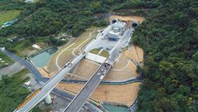 蘇花改工程趕工　拚109年1月5日全線通車公路總局蘇花公路改善工程處30日表示，台9線蘇花公路山區路段改善計畫最近加緊收尾趕工，有信心在民國109年1月5日全線通車。圖為蘇花改觀音隧道出口。（蘇花改工程處提供）中央社記者沈如峰宜蘭傳真　108年7月30日