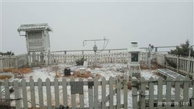 玉山下雪照　中央氣象局提供