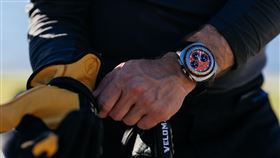 瑞士製錶品牌　域峰高山海域完美征服