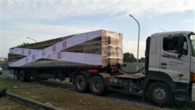 韓國瑜,罷韓遊行,Wecare高雄,花車,連署書(圖/翻攝自Wecare高雄臉書