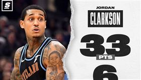 ▲騎士克拉克森拿下賽季新高33分。（圖／翻攝自推特）