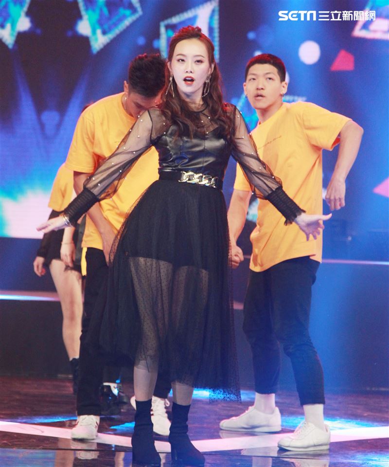 璟宣個人表演。（記者邱榮吉/攝影）