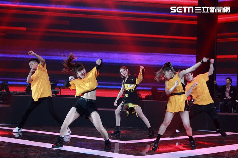 林萱瑜個人表演。（記者邱榮吉/攝影）