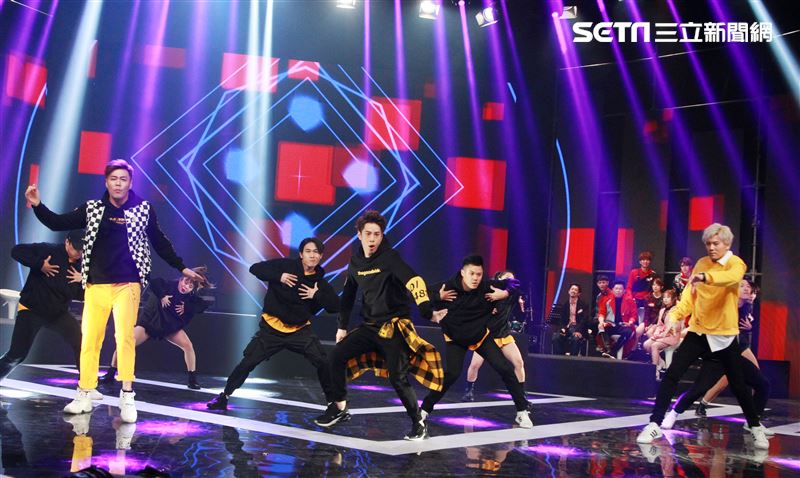 劉至翰、余秉諺、吳東諺精彩表演。（記者邱榮吉/攝影）