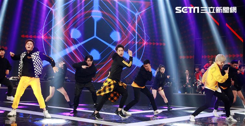 劉至翰、余秉諺、吳東諺精彩表演。（記者邱榮吉/攝影）