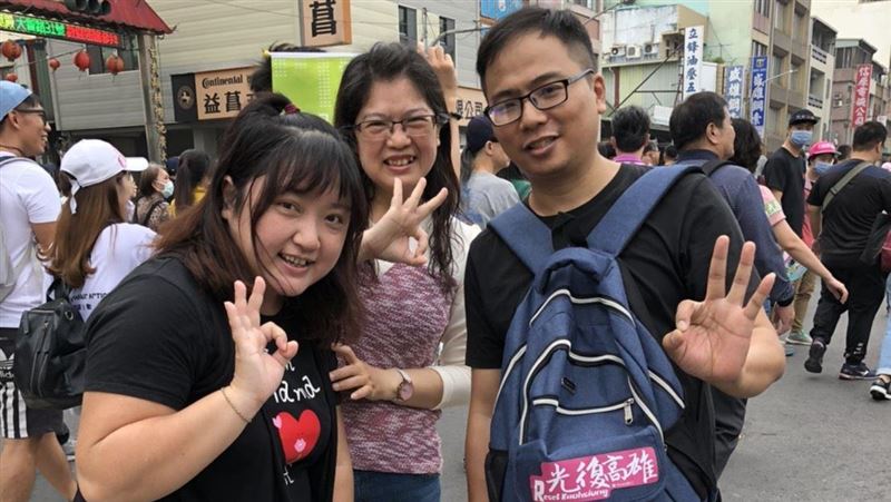 高雄人全家罷韓⋯嘆：二十年光榮全毀