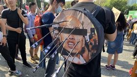 高雄，罷韓，遊行，穿雲箭，創意（圖／記者林昱孜攝影）