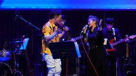 徐哲緯與亦帆，金智娟，王俊傑。（照片提供：秩立娛樂工作室）