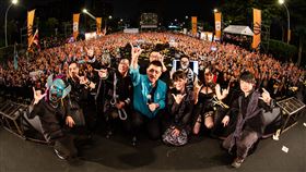 閃靈主唱Freddy（林昶佐），余天（閃靈提供）